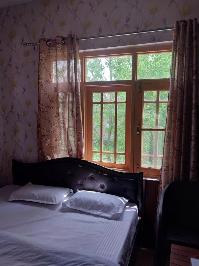 Green Resort ศรีนาการ์ ภายนอก รูปภาพ